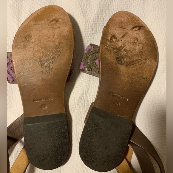 Free People Torrence Leather Aztec Embroidered Sandals Size 38 - Picture 6 of 6